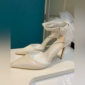 Elegant White Satin Heels with Bow